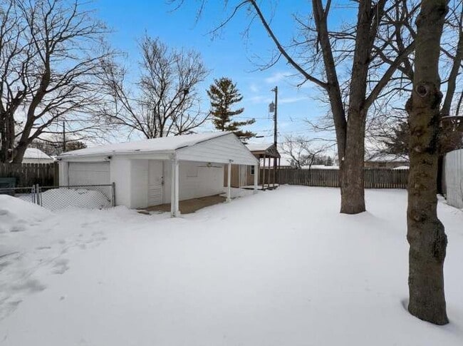 Building Photo - 3859 Briggs Rd