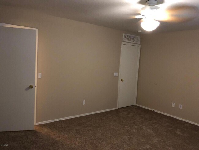 Building Photo - 4607 N 93rd Ave