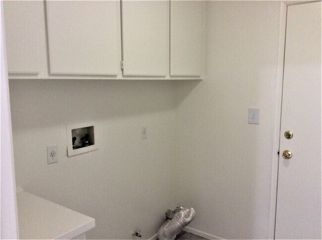 Building Photo - 39431 Obsidian Ct