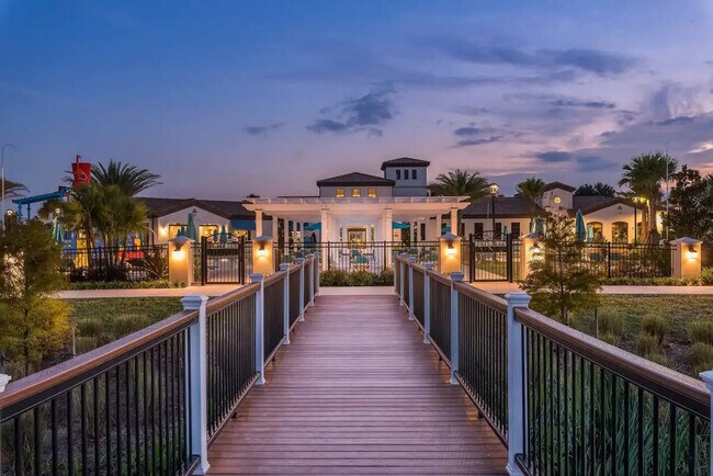 Building Photo - 8845 Rhodes St