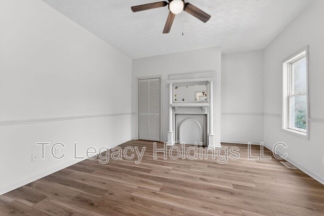 Building Photo - 127 Haymond Hwy