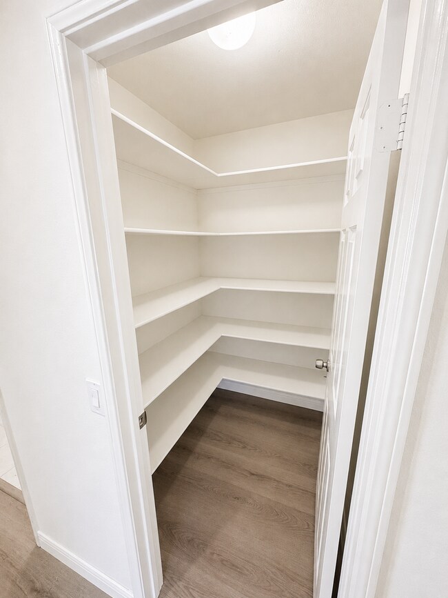 Building Photo - 5178 Corte Vistora
