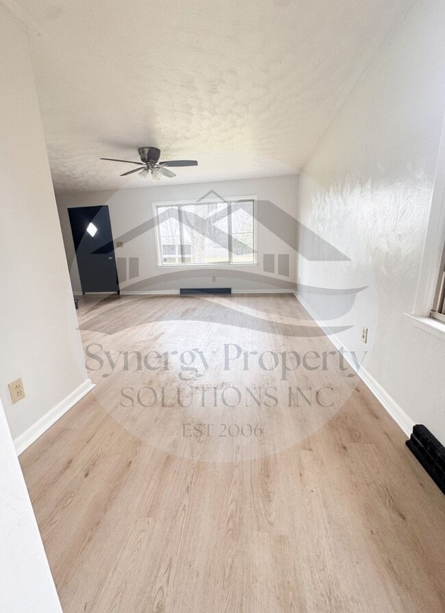 Building Photo - AVAILABLE 3/17/2026