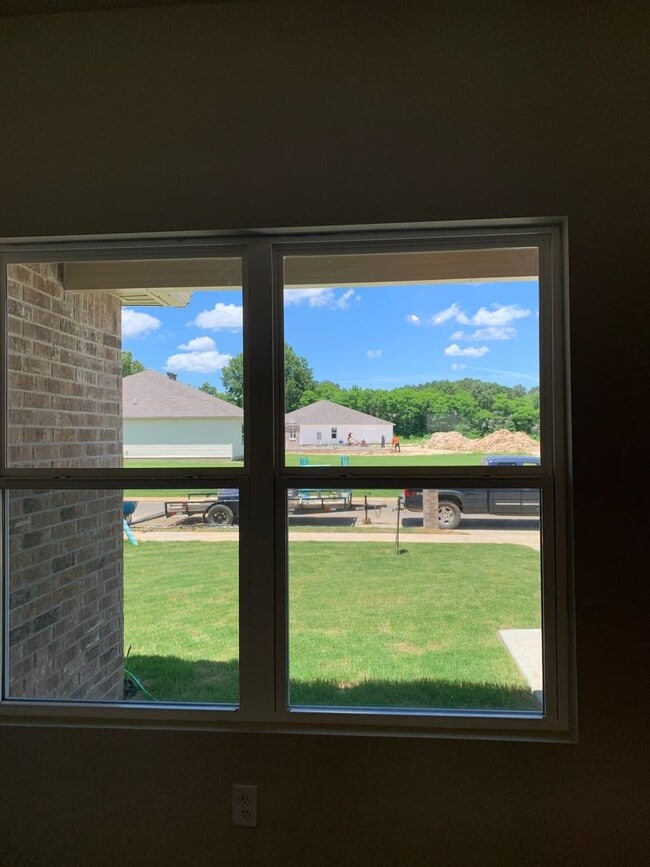 Building Photo - New 3bed/2bath Home in Brody Reed Subdivision