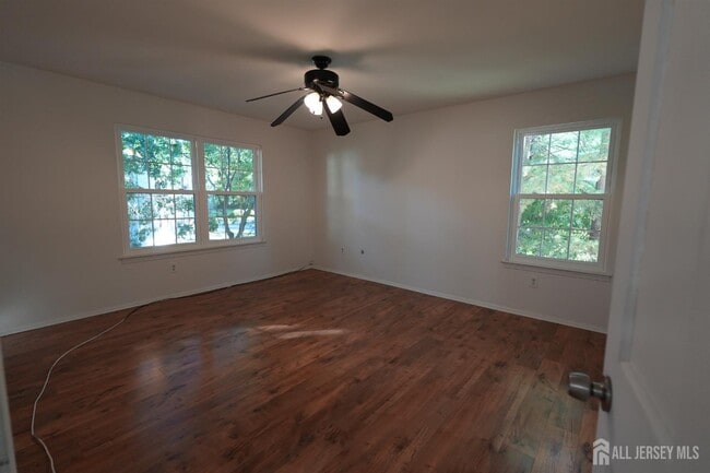 Building Photo - 41 Morgan Pl