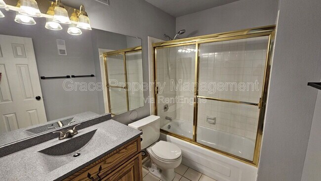 Building Photo - 3335 S Ammons St