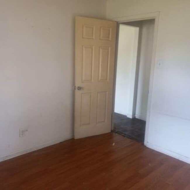 Building Photo - 2100 Olive St