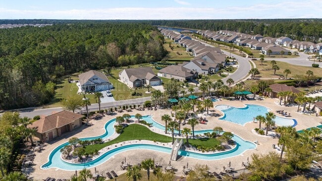 Building Photo - 264 Viareggio Road