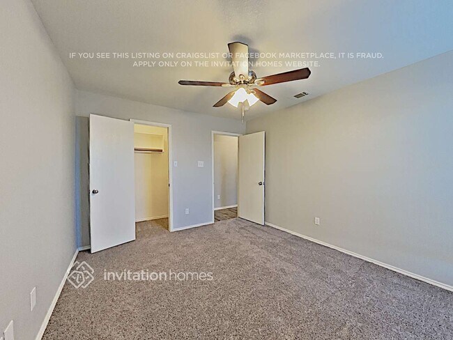 Building Photo - 512 Bretts Way