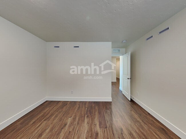 Building Photo - 9377 W Dove Creek St