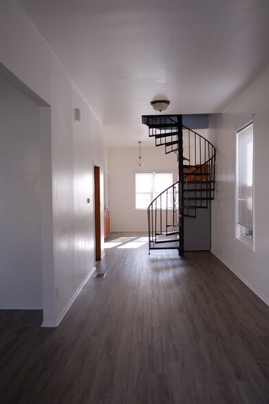 Building Photo - 3525 W Fullerton Ave