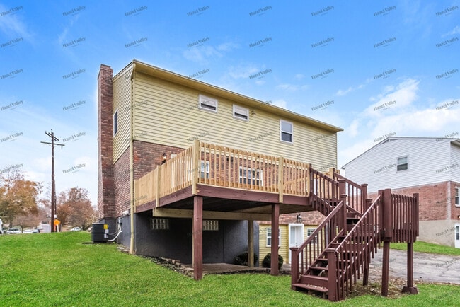 Building Photo - 5563 Little Flower Ave