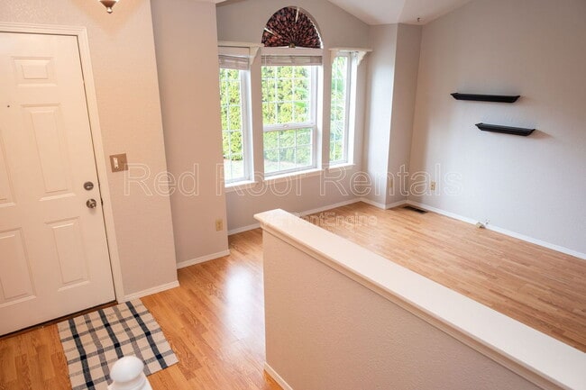 Building Photo - 916 197th St Ct E