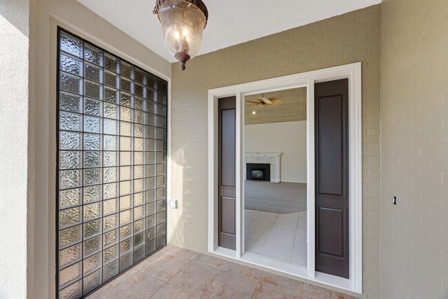 Building Photo - 9168 Eastside Rd