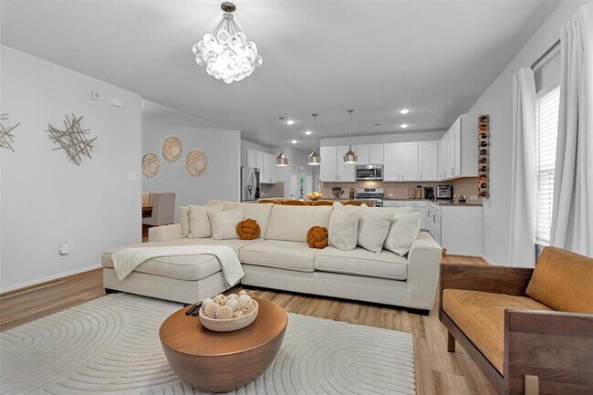 Building Photo - 16318 Westley Ridge Dr