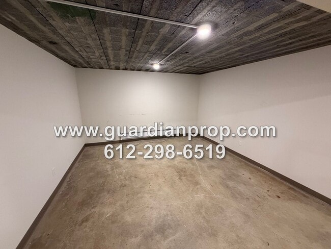 Building Photo - 7535 Cloman Way E