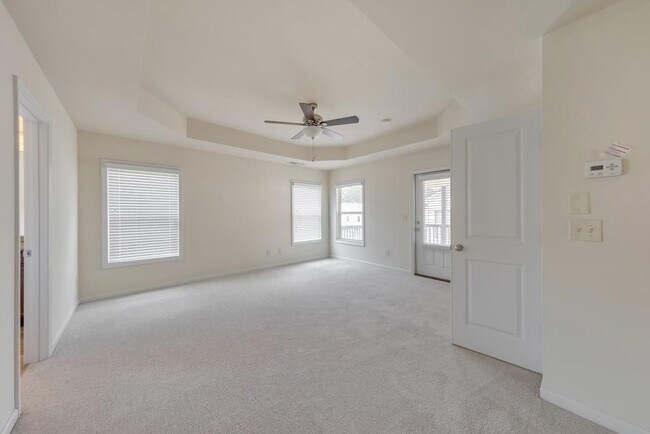 Building Photo - 4990 Brierstone Dr