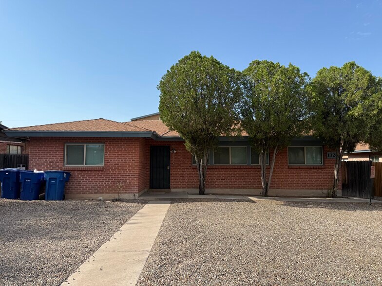 Unit #1 Entry only - 1320 E Adams St