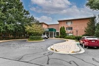 Building Photo - 10570 Main St