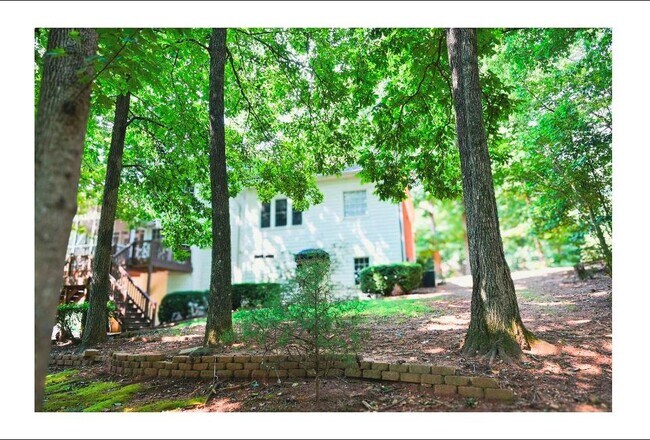 Building Photo - 3885 Waterford Dr