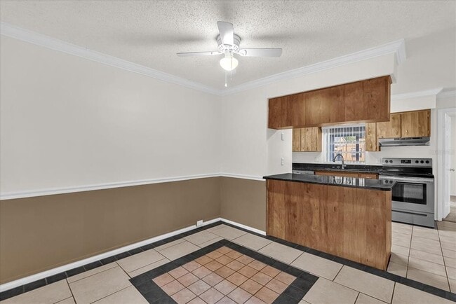 Building Photo - 1271 Woodman Way