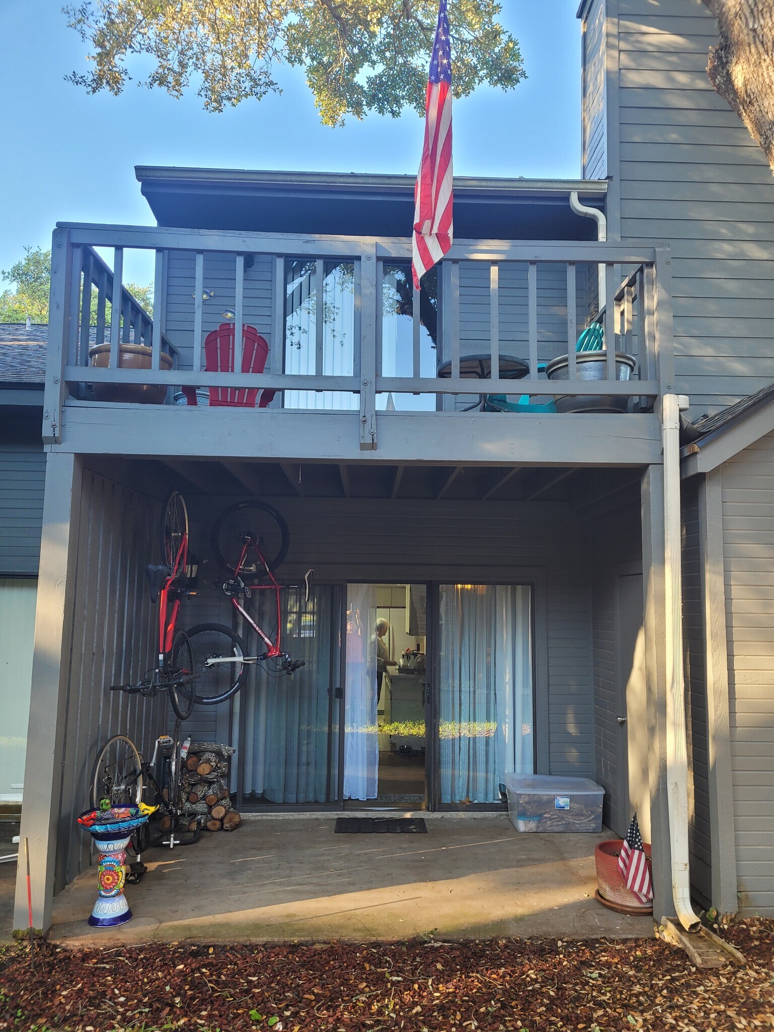 Building Photo - 210 Oak Bay St
