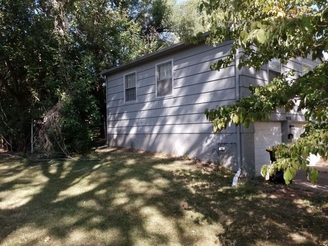 Building Photo - Coming Soon! South KC SF