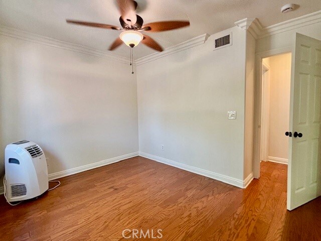 Building Photo - 685 W 18th St