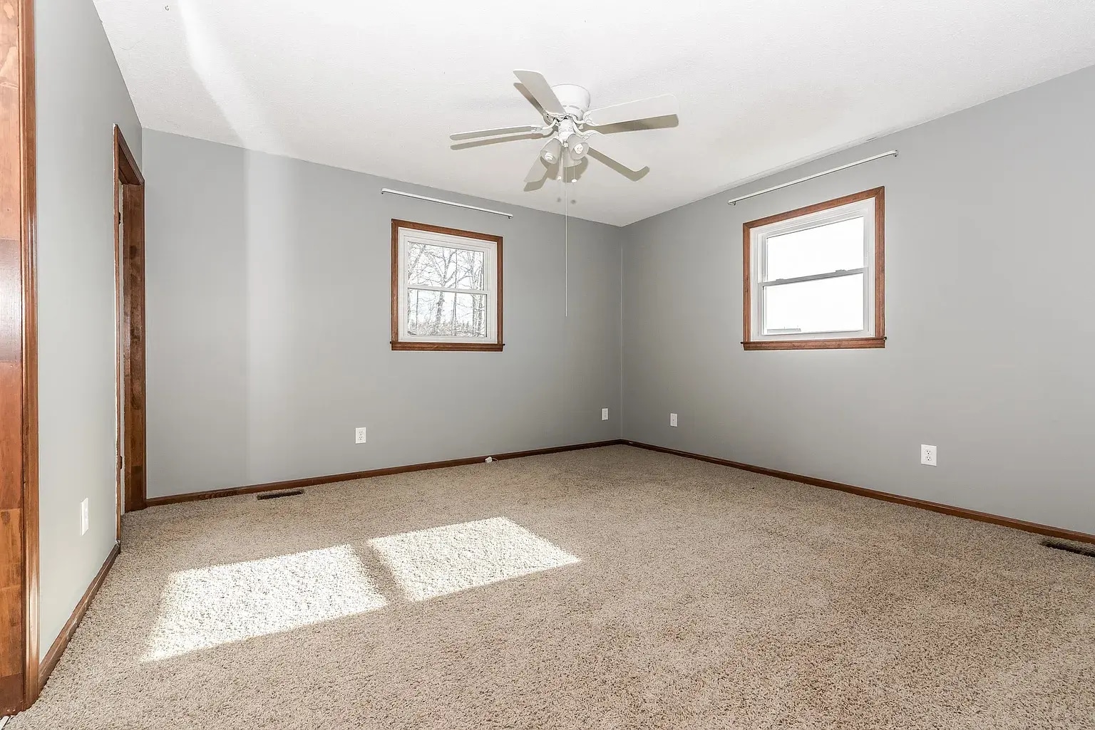 Building Photo - 5400 Beam Lake Dr