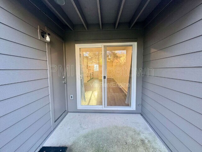 Building Photo - 12642 NW Barnes Rd