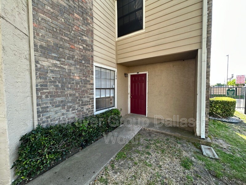 Building Photo - 4748 Old Bent Tree Ln