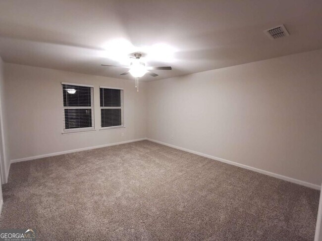 Building Photo - 6025 White Sycamore Pl