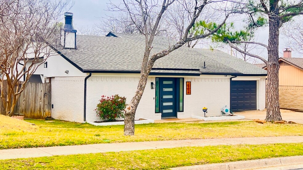 Building Photo - 2604 Nelwin Pl