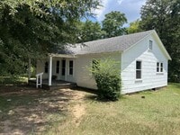 Building Photo - Cute 2 Bed 1 Bath House! Available Now!