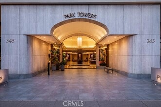 Building Photo - 343 Pioneer Dr