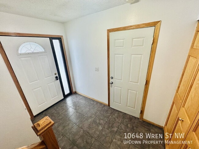 Building Photo - 10648 Wren St NW