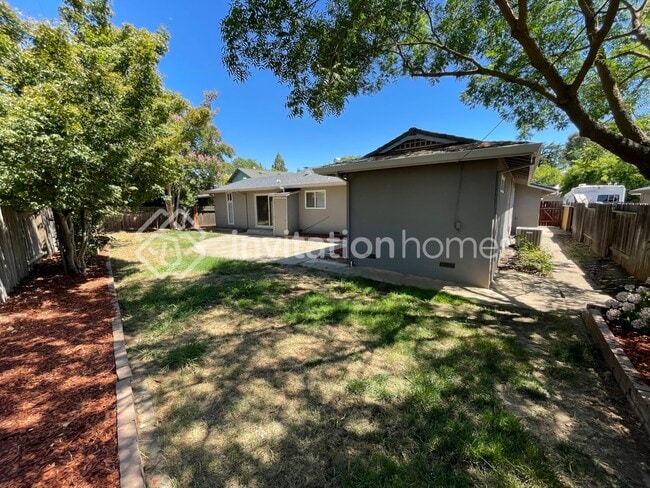 Building Photo - 9035 Sutters Gold Dr