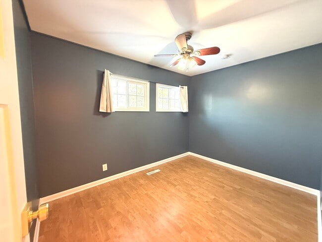 Building Photo - 2106 Tepee Ave