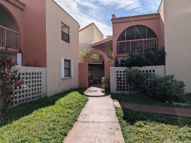 Building Photo - 10237 NW 9th St Cir