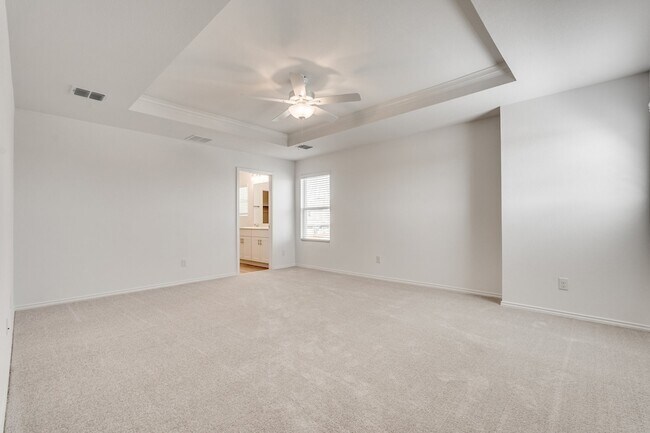 Building Photo - 16048 Isles Dr