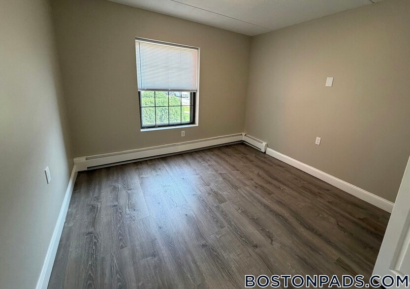 Building Photo - 757 Highland Ave
