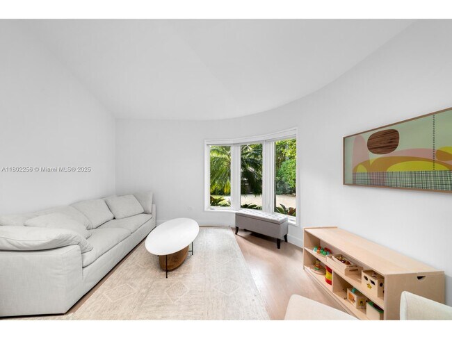 Building Photo - 111 5th Dilido Terrace