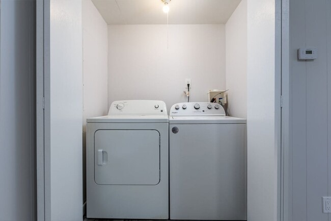 Building Photo - 4575 Olentangy River Rd