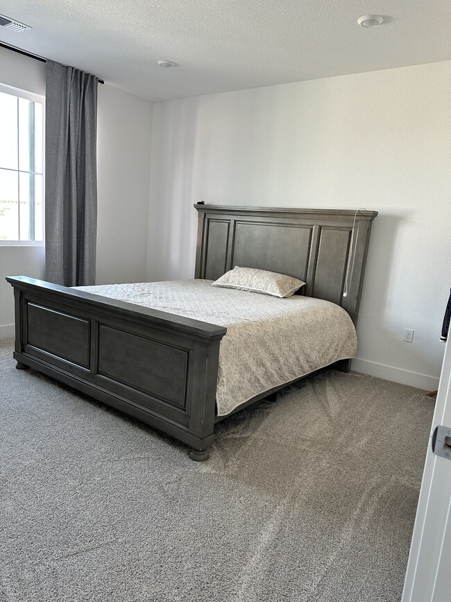 Building Photo - 2109 Blossom Ranch Rd