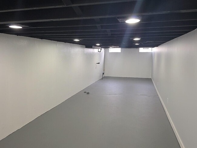 Building Photo - 1962 Mary Catherine St