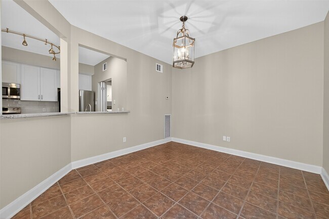 Building Photo - 12625 Memorial Dr