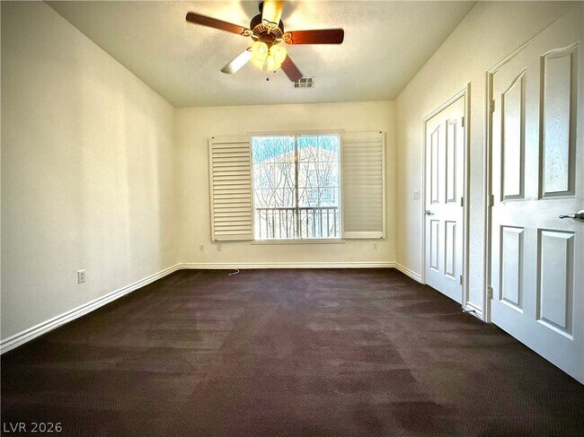 Building Photo - 1862 Hollywell St