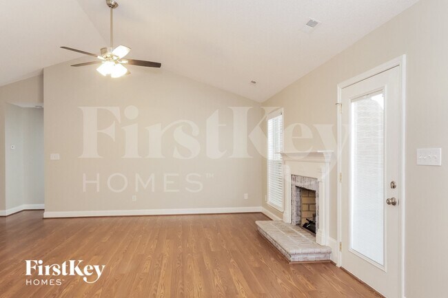 Building Photo - 12618 Hill Pine Rd