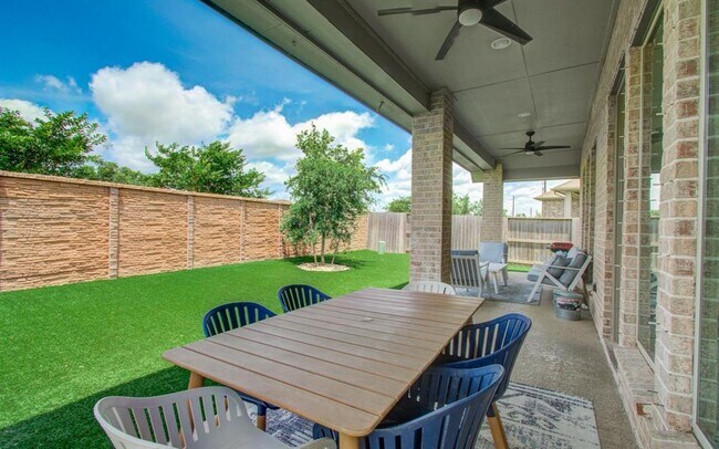 Building Photo - 4910 Morrison Dr