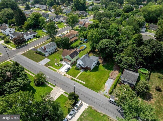 Building Photo - 404 Franklin Rd